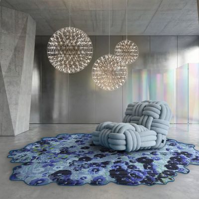 Moooi Carpets Teppich Rosetta Large, Farbe Midnight im Raum
