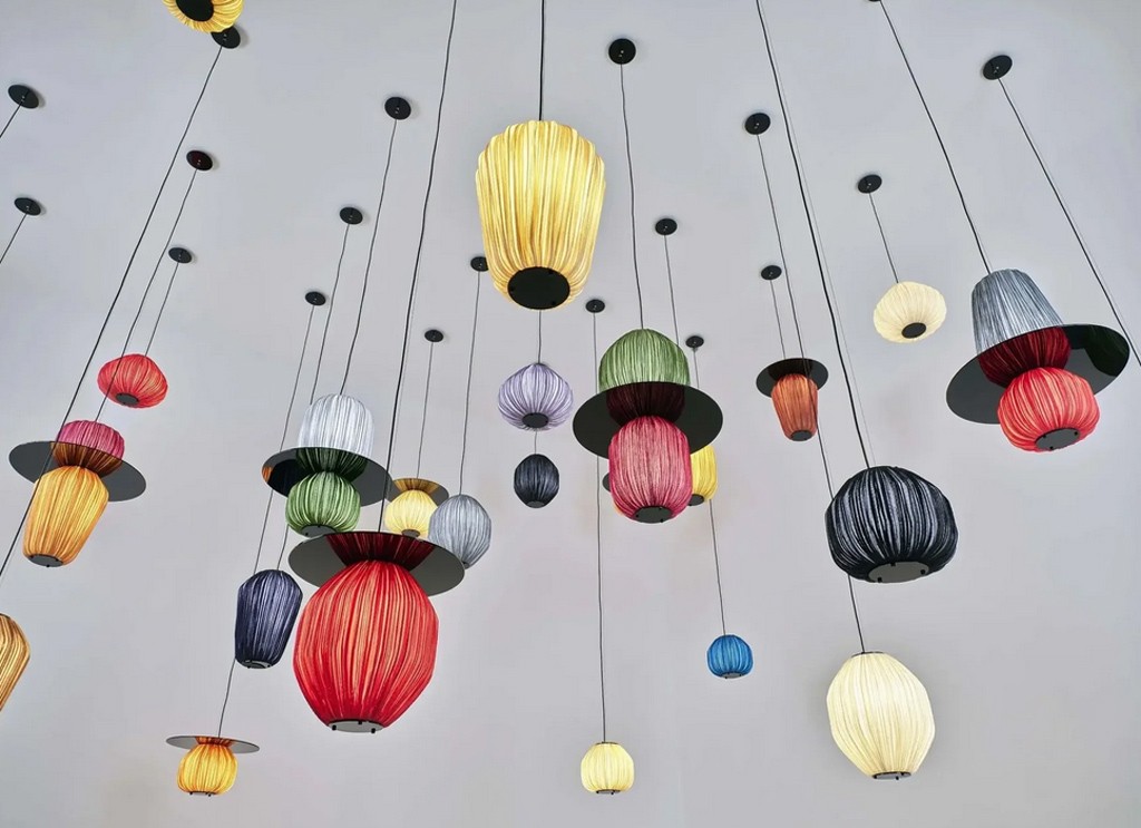 Kreative Lichtinstallationen: Code 130˚ von Aqua Creations